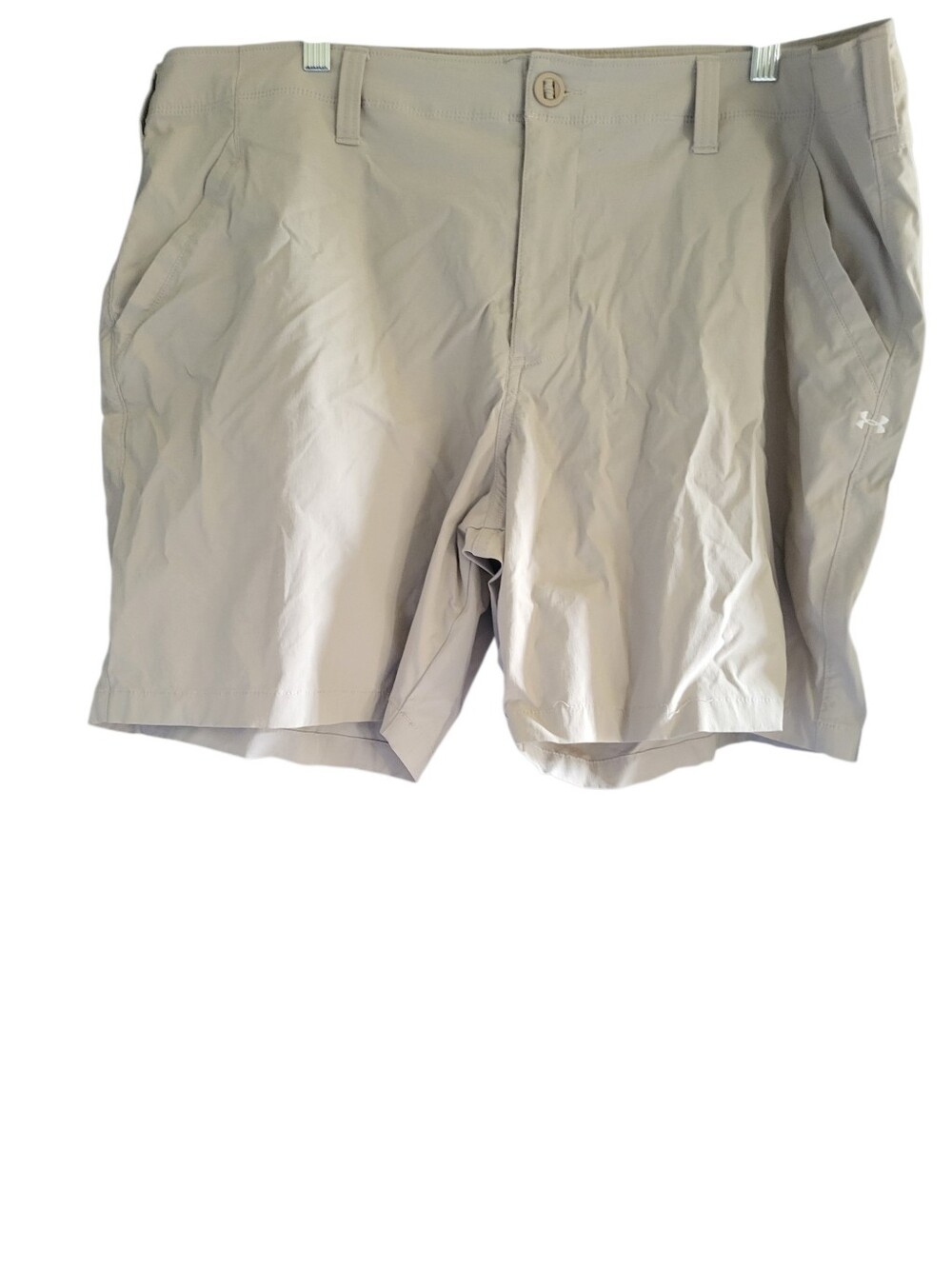 Under Armour Loose Heatgear Shorts Tan sz 42